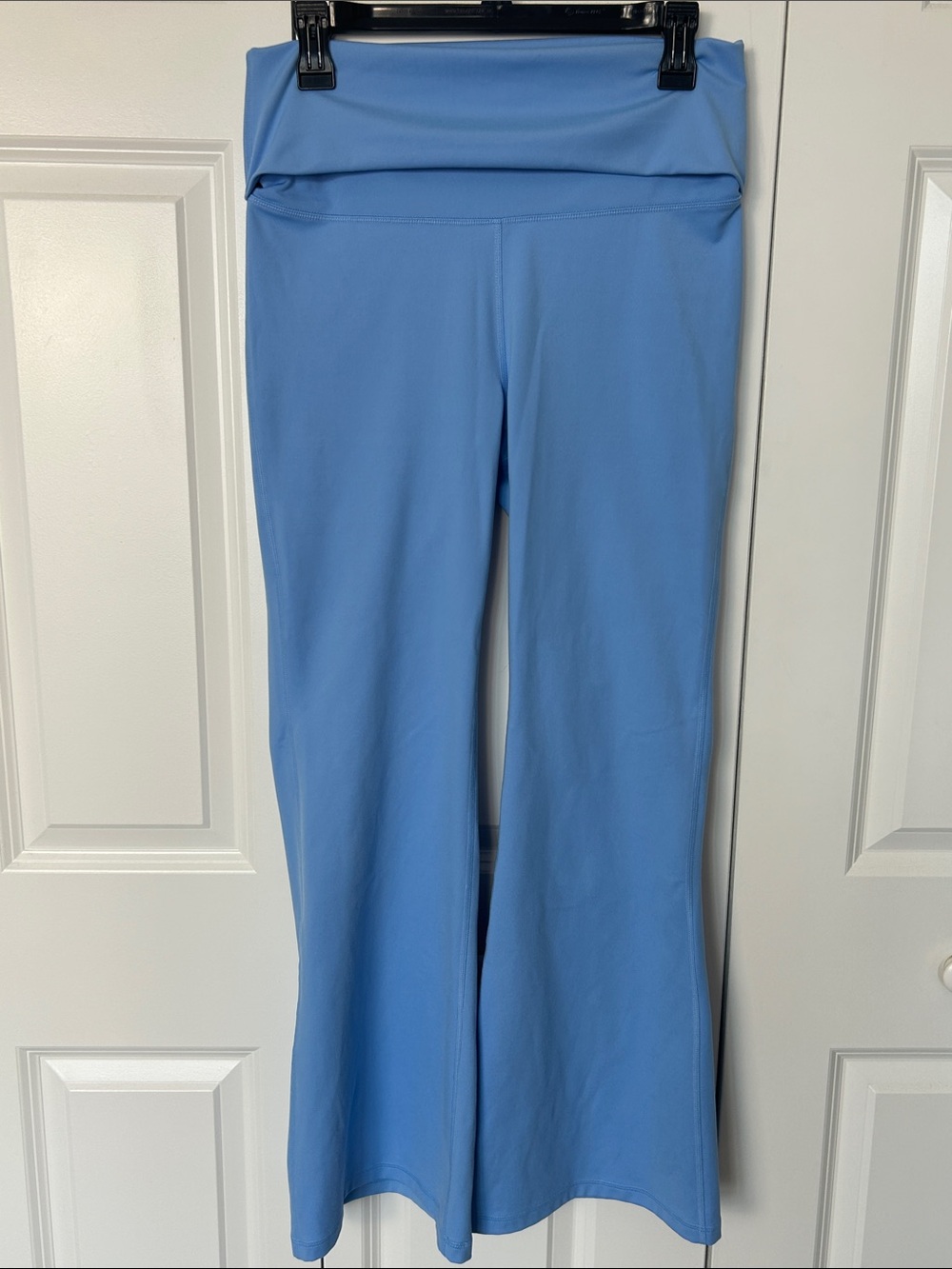 Yogalicious Women's Light Blue Flare Yoga Pants size Large